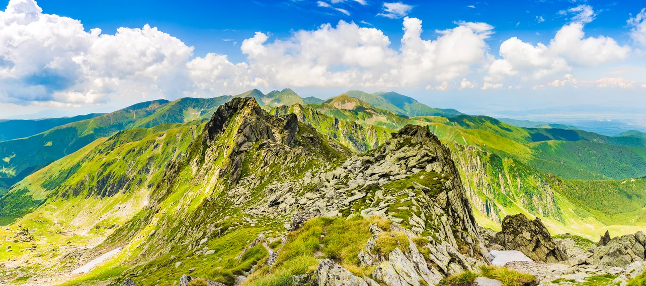 Au urmat sfatul unui chatbot și au rămas captivi pe munte / foto: Shutterstock