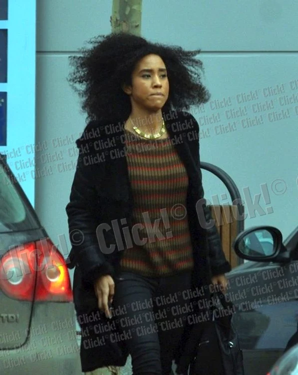 
    Ana Velea pare de neconsolat după divorţul de Alex  