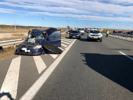 Accident rutier pe autostrada A3   două persoane sunt inconştiente FOTO ISU Prahova 3 jpg