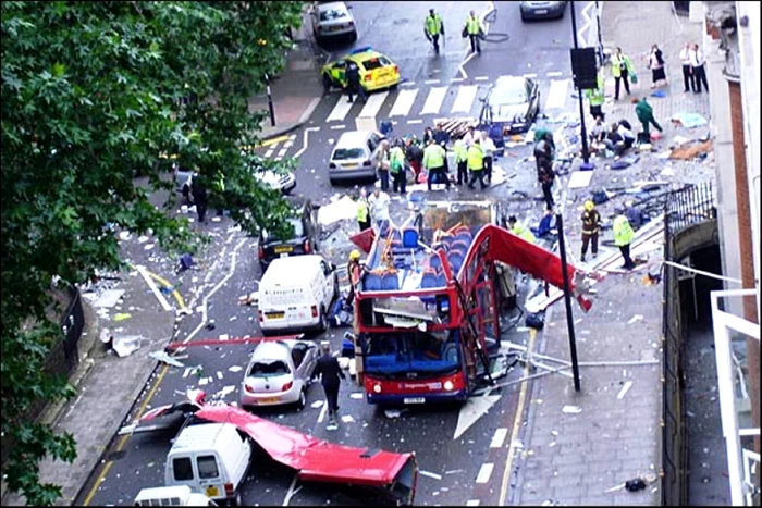 Atacul din 7/7, una dintre cele mai mari tragedii care au zguduit Londra. FOTO: Facebook