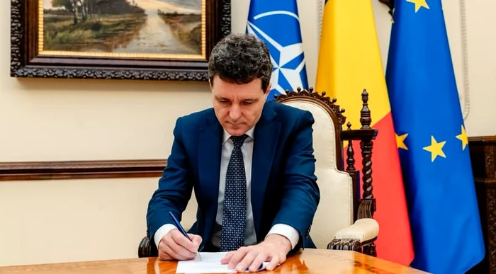 Nicușor Dan promulgă legea care reduce pensiile magistraților FOTO: Facebook / Nicușor Dan