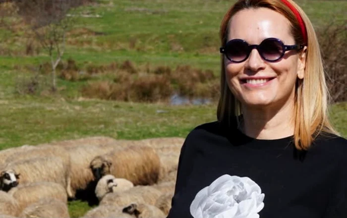 Andreea Esca, la Porumbacu de Sus foto: Facebook 