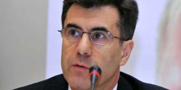Lucian Croitoru, ajuns la Palatul Victoria, ar putea începe negocierile cu partidele