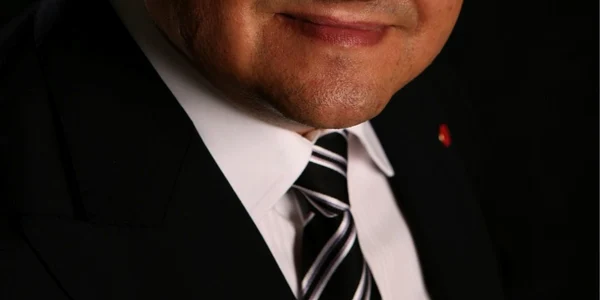 Ştefan Vuza are probleme juridice cu acţionarii minoritari