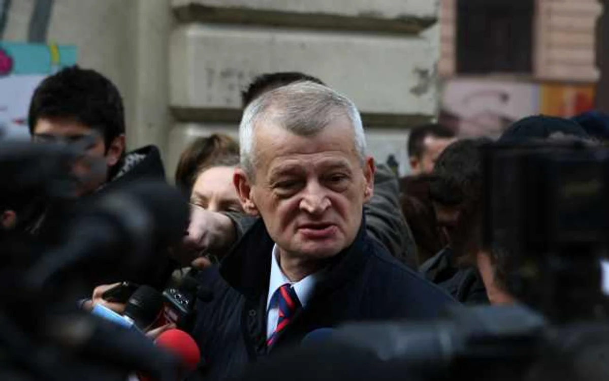 Primarul Capitalei crede că Traian Băsescu va mai rezista la Cotroceni FOTO Adevprul