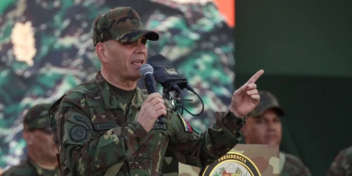 Ministrul venezuelean de interne Padrino Lopez FOTO EPA EFE jpg