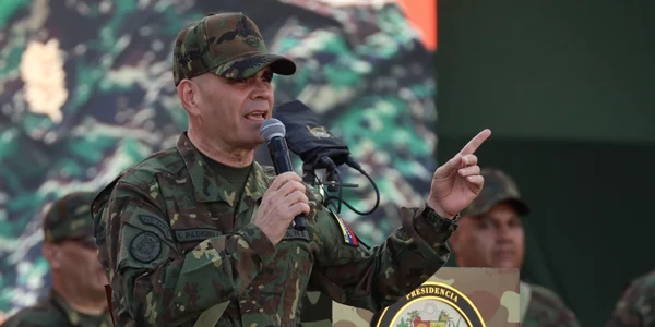 Ministrul venezuelean de interne Padrino Lopez FOTO EPA EFE jpg