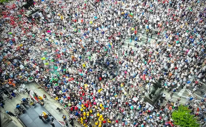 Miting în Philadelphia. FOTO Facebook Bernie Sanders