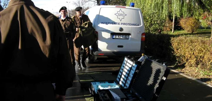 Pirotehniştii de la Serviciul Român de Informaţii