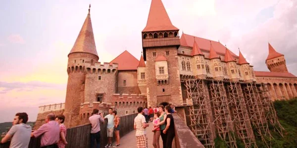 castelul corvinilor