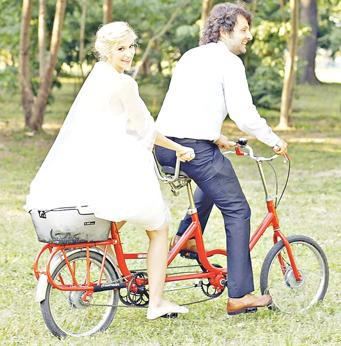 În 2012, Dana şi Radu au venit la petrecere tot pedalând