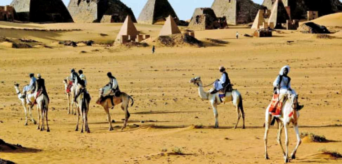 Piramidele din Sudan riscă să fie acoperite în viitor de nisip