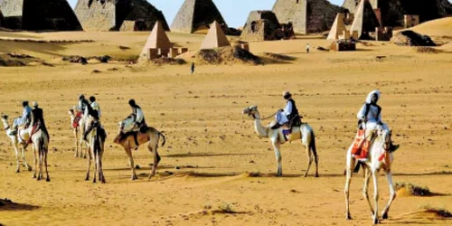 Piramidele din Sudan riscă să fie acoperite în viitor de nisip