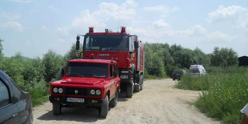 Pompierii militari au ajuns la faţa locului (arhivă)