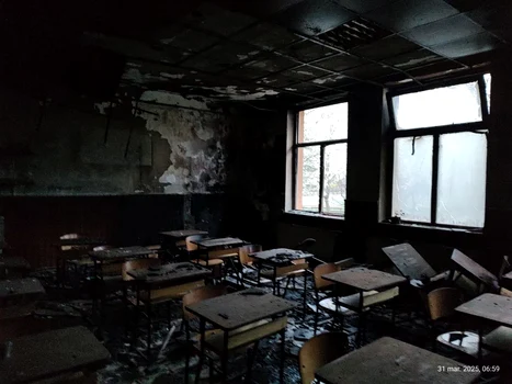 Mai multe piese de mobilier școlar au fost distruse. FOTO: ISU Galați