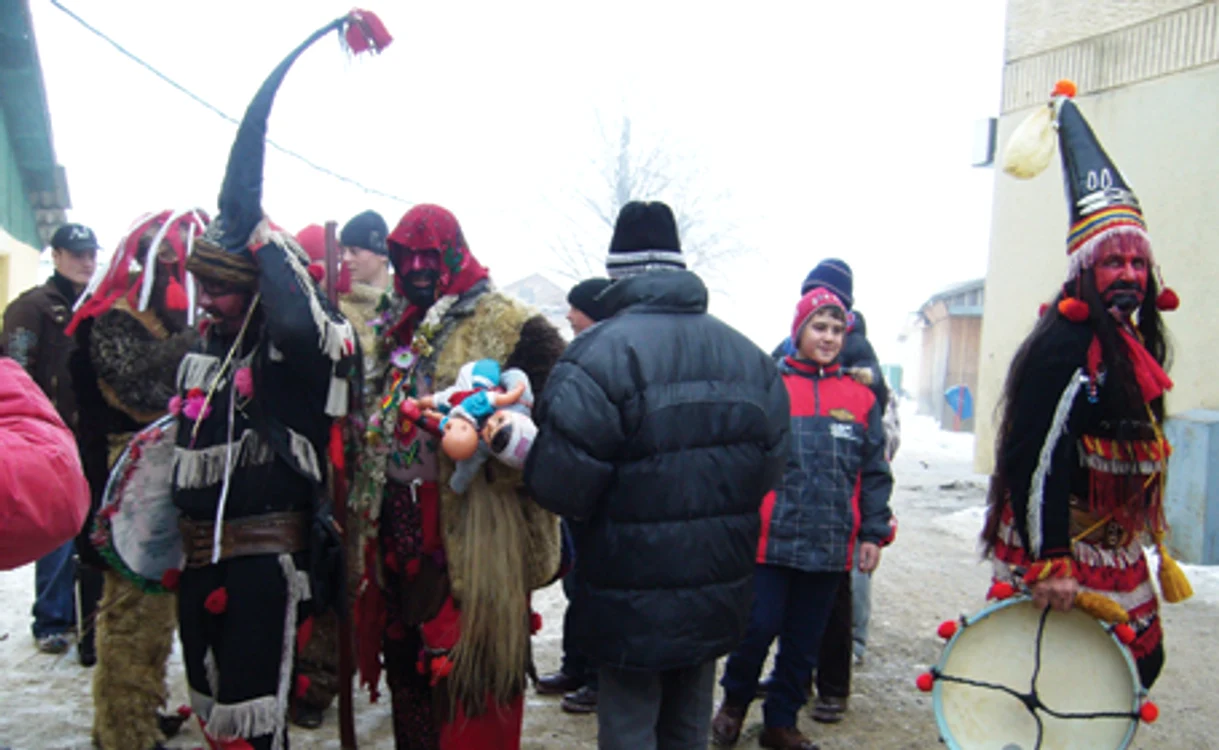 „Mascaţii“ vor defila pe străzile oraşului