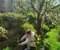 S-a pozat și în timp ce îngrijea florile