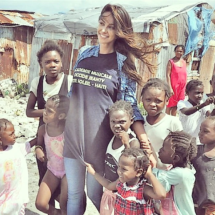 Mădălina e mereu implicată în acte de caritate