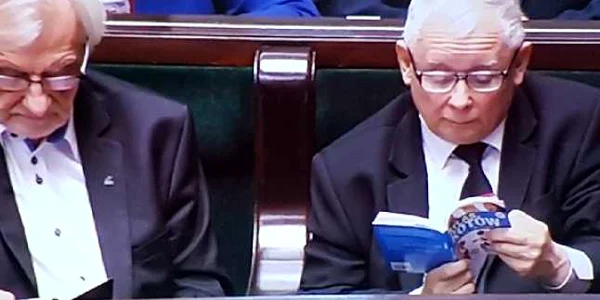 Jaroslaw Kaczynski carte pisici Twitter