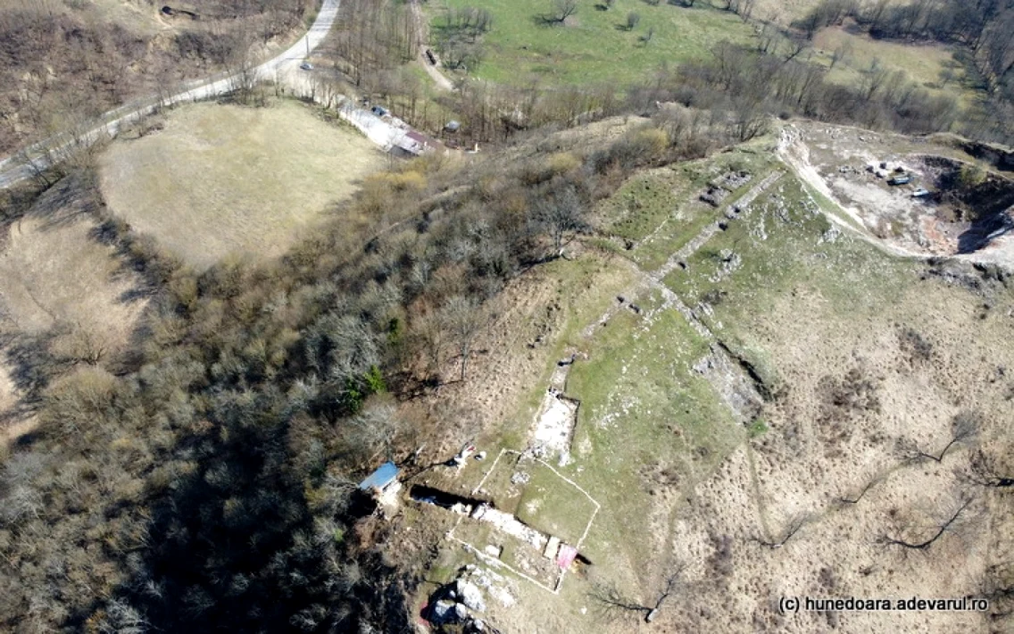cetatea dacica ardeu foto daniel guta adevarul
