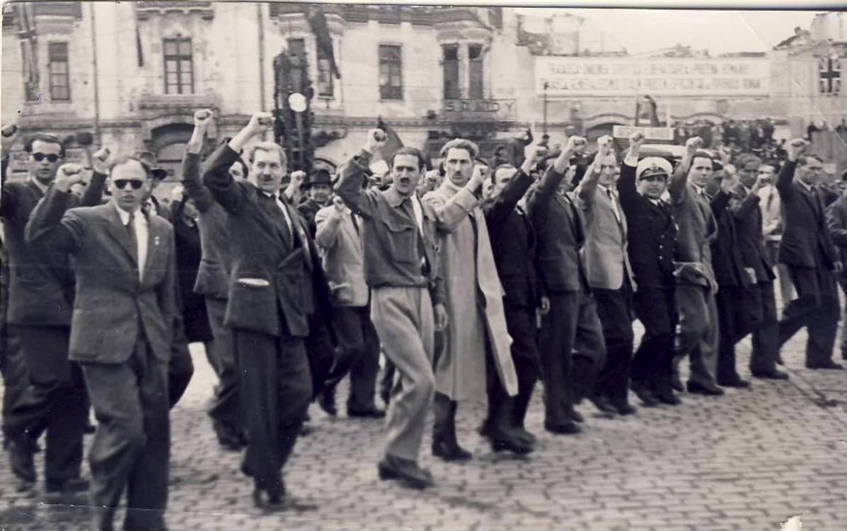 Manifestatia din 1 mai 1946 in Sectorul I Galben FOTO:MNIR