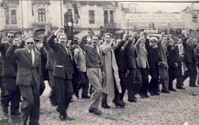 Manifestatia din 1 mai 1946 in Sectorul I Galben FOTO:MNIR