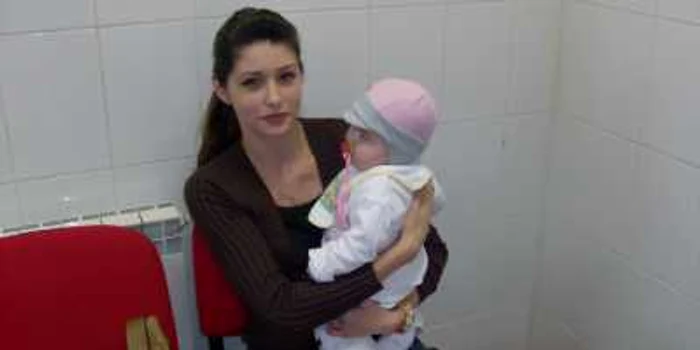 Nemulţumită de proasta organizare din spitalele de stat, Mihaela Dogaru şi-a făcut abonament la o clinică privată.