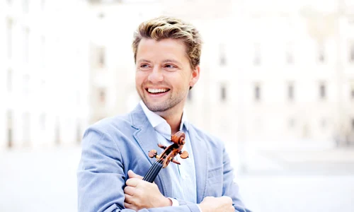 "Un muzician bun îşi păstrează vie curiozitatea" interviu cu Julian RACHLIN jpeg