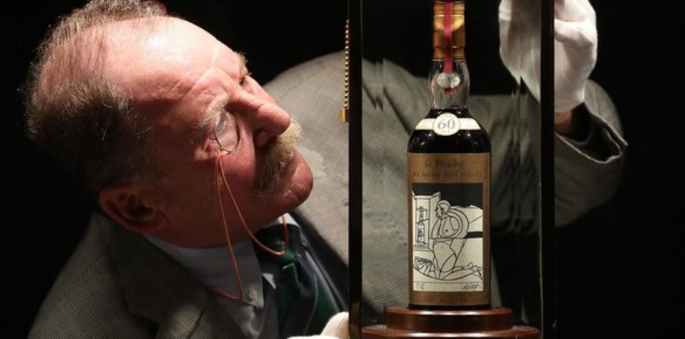 Cea mai scumpă sticlă de whisky din lume, vândută la licitație. Ce sumă fabuloasă a fost plătită pentru un Macallan 1926