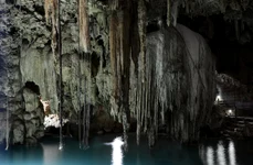 Peșteră din Peninsula Yucatán (© Pixabay)