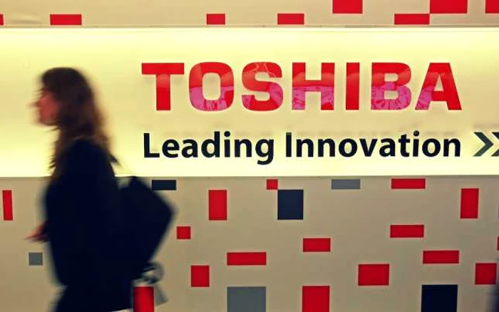 Producătorul japonez de echipamente electronice Toshiba a raportat recent pierderi nete de 37,8 miliarde de yeni în ultimul an financiar FOTO: Guliver/ Getty Images