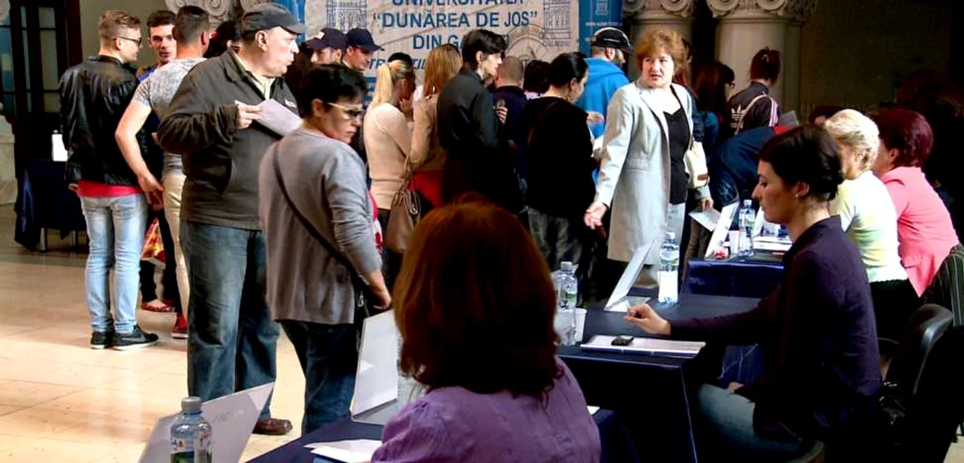 Românii îşi pot găsi joburi la târgurile de locuri de muncă organizate de ANOFM