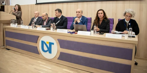 conferinta invatamant pedagogic timisoara foto universitatea de vest timisoara jpg