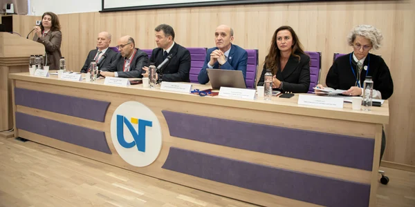 conferinta invatamant pedagogic timisoara   foto universitatea de vest timisoara jpg