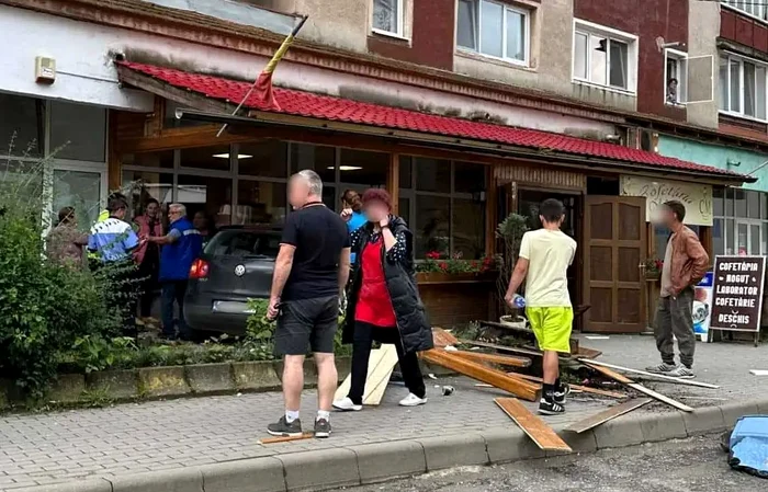 Șoferul are 21 de ani FOTO alba24.ro