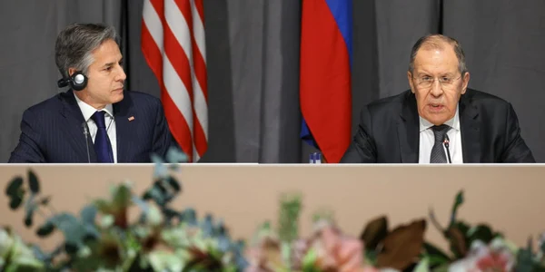 Antony Blinken si Serghei Lavrov la Stockholm FOTO EPA-EFE