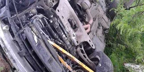 Trei persoane au murit în urma unui grav accident de circulaţie 