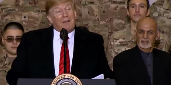 Donald Trump luand cuvantul in fata unor soldati americani desfasurati in Afganistan Captura YouTube/ Fox News