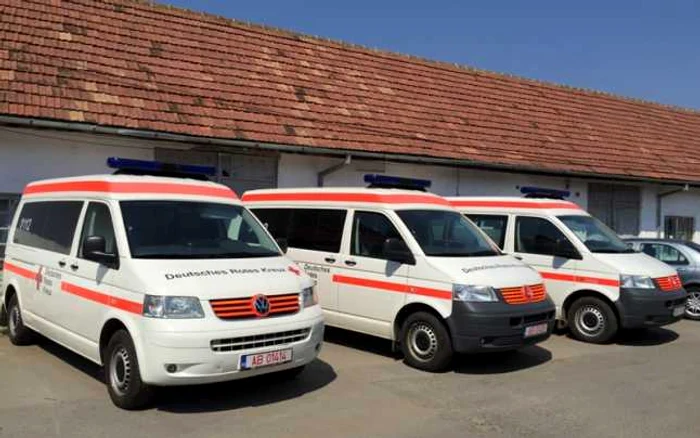 Ambulanţele din dotarea noului serviciu al Crucii Roşii Alba