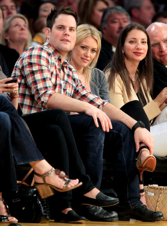Hilary Duff Mike Comrie RTR2E0TC jpeg