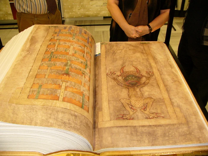 Codex Gigas cu reprezentarea diavolului FOTO wikipedia