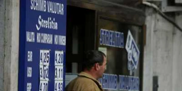 Două case de schimb valutar au fost sancţionate
