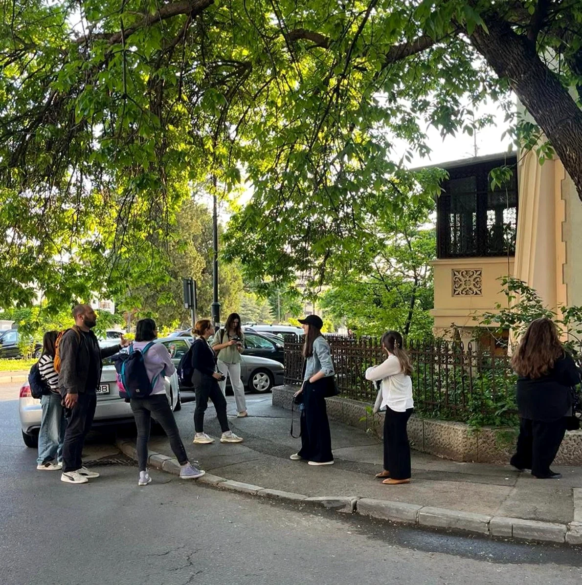O cartografiere vizuală a cartierului Dorobanți - expoziție de fotografie de arhitectură, la Muzeul Hărților