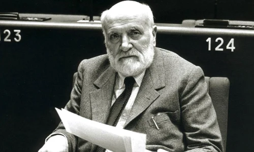 Altiero Spinelli jpg jpeg