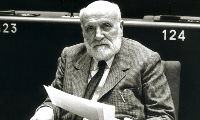 Altiero Spinelli jpg jpeg