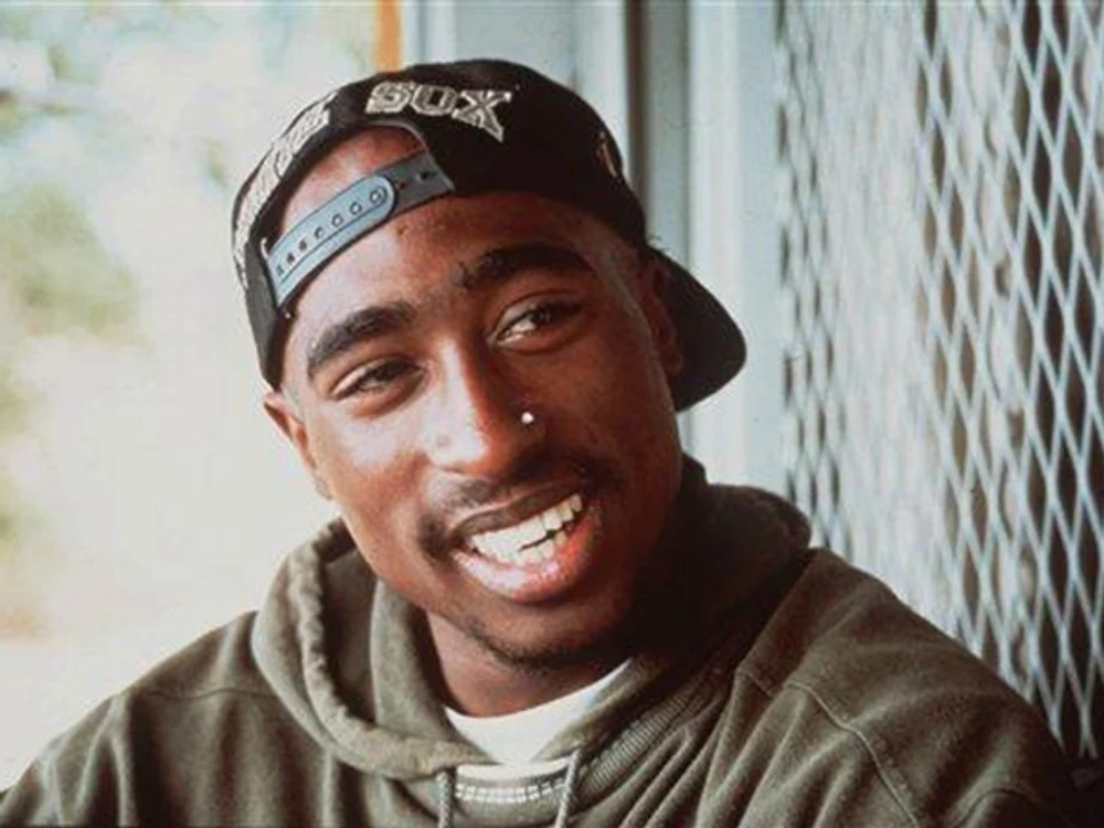 2pac a fost ucis în anul 1996