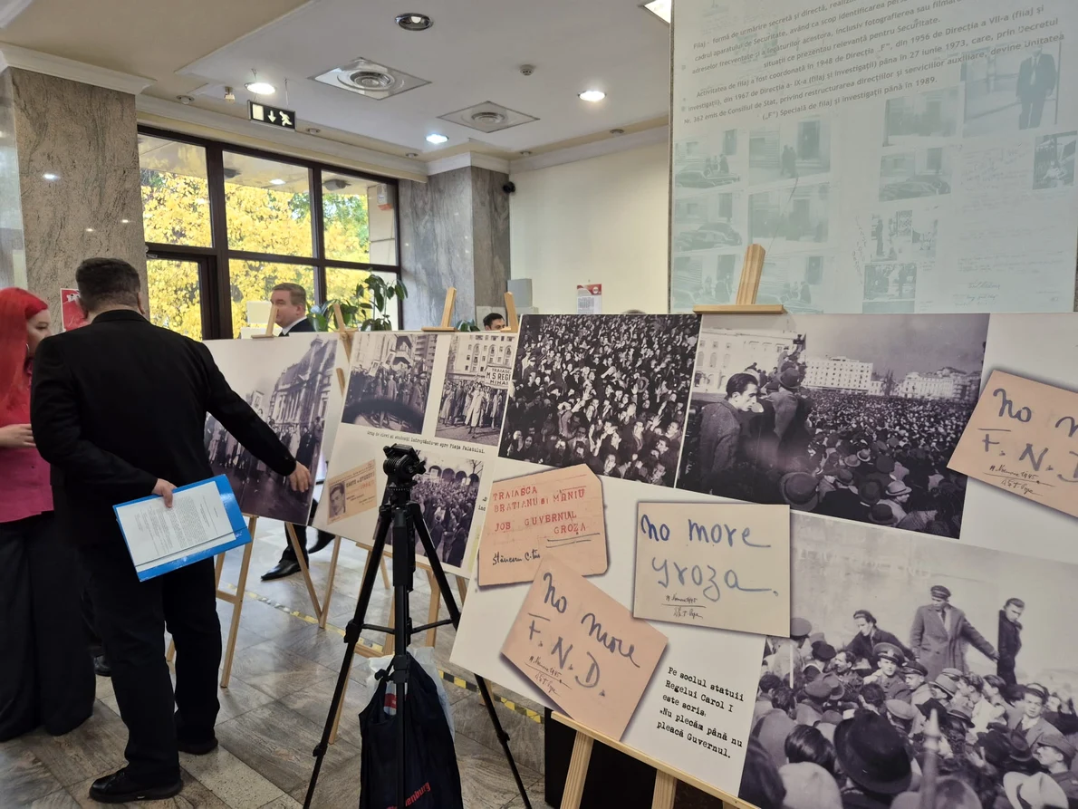 Expoziția „Prima manifestație anticomunistă din România. București, 8 noiembrie 1945”, la  CNSAS