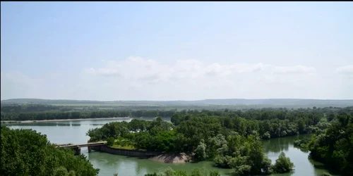 lacul de la stanca costesti FOTO ANANP png