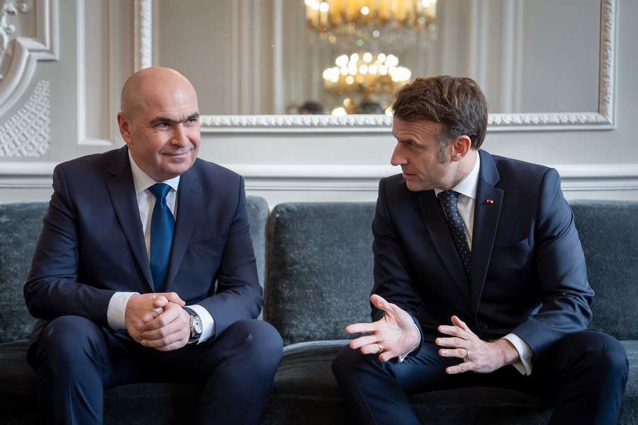 Ilie Bolojan anunță că s-a convenit asupra unui „pachet de sprijin” pentru Ucraina. Concluziile întâlnirii cu Emmanuel Macron  