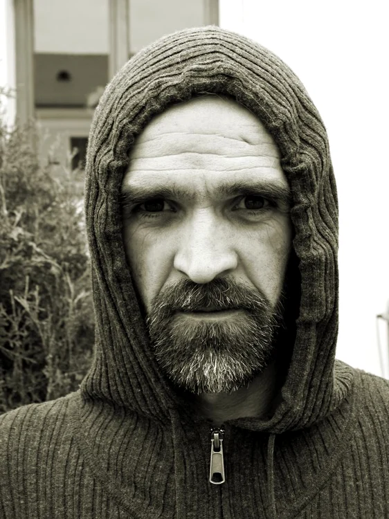 „În budoar şi în literatură e nevoie de exces”   interviu cu Marin MĂLAICU HONDRARI jpeg